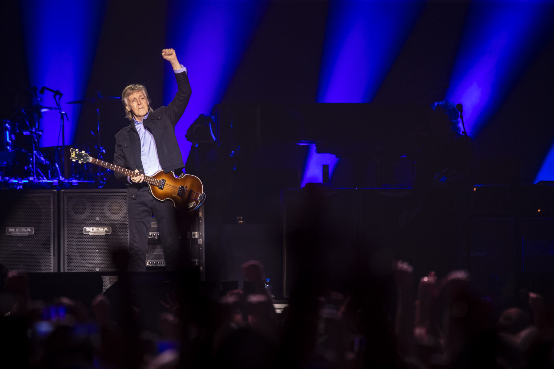 061219-McCartney-Concert-010